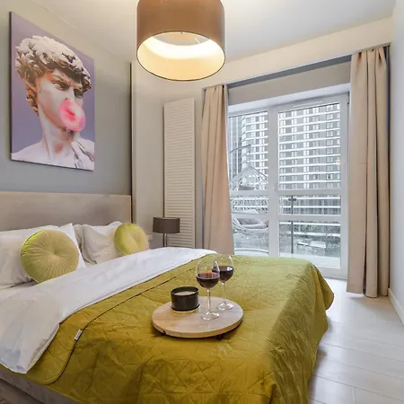 Lumina Near Uprising Museum דירה *