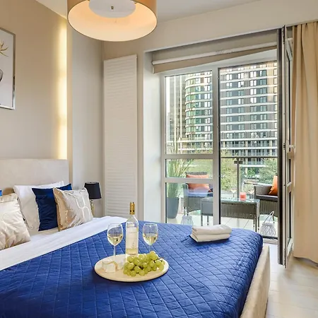 Lumina Near Uprising Museum דירה