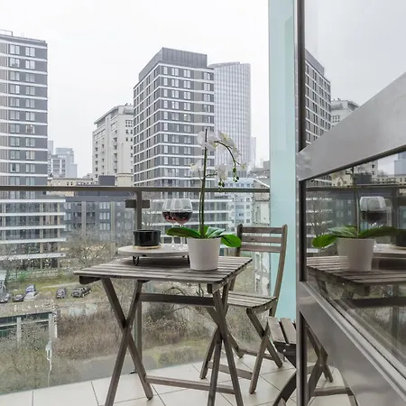 Lumina Near Uprising Museum Apartament