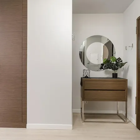 Lumina Near Uprising Museum Апартаменты *