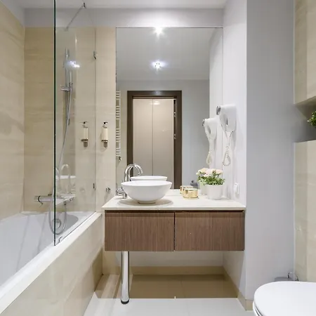 Lumina Near Uprising Museum Apartament Warszawa