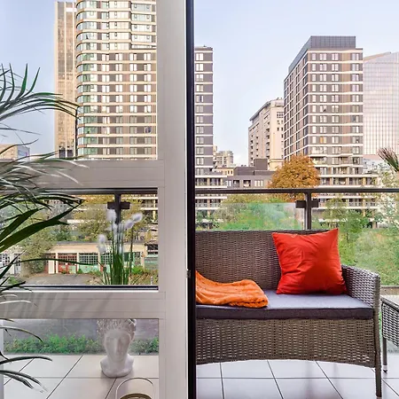 Lumina Near Uprising Museum Апартаменты