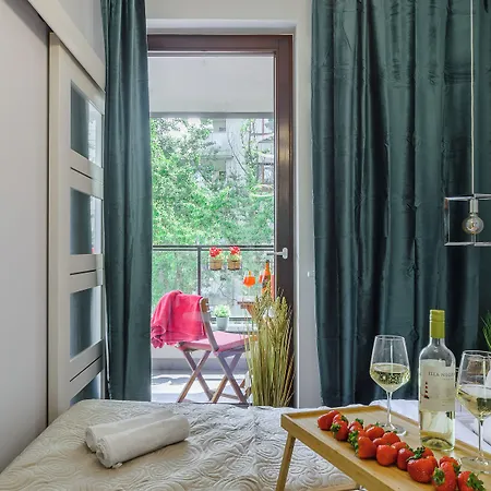 Apartament Lumina Near Uprising Museum Warszawa