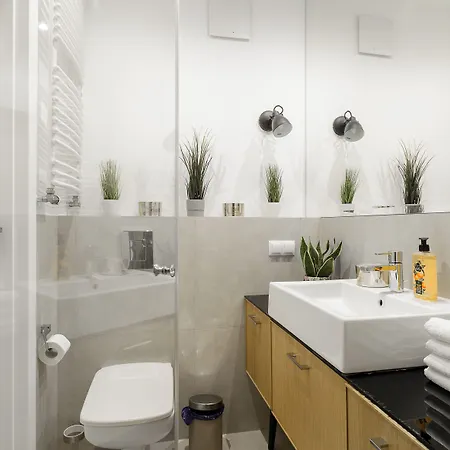 Lumina Near Uprising Museum Апартаменты *