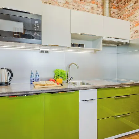 Lumina Near Uprising Museum Apartament *