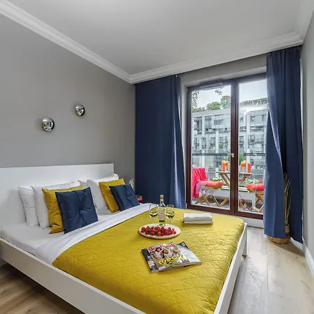 Apartment Lumina Near Uprising Museum *